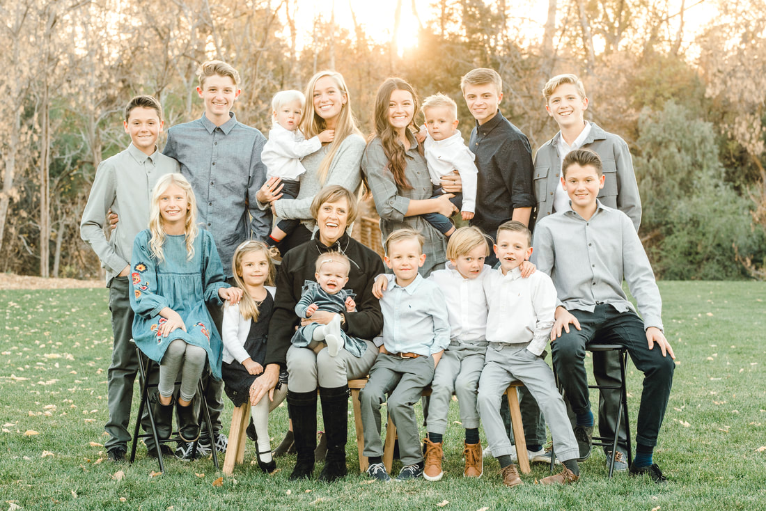Provo extended family photographer, best extended family photographer in Utah, Utah extended family photographer, professional extended family photographer, extended family photographer in Utah, extended family photographer in Salt Lake