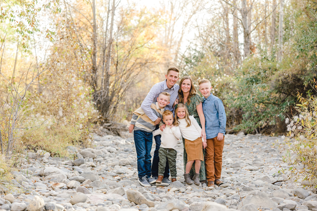 Fall family portrait at Highland Glen Park in Utah