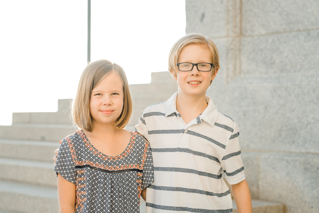 Extended formal family photos at the Utah State Capitol