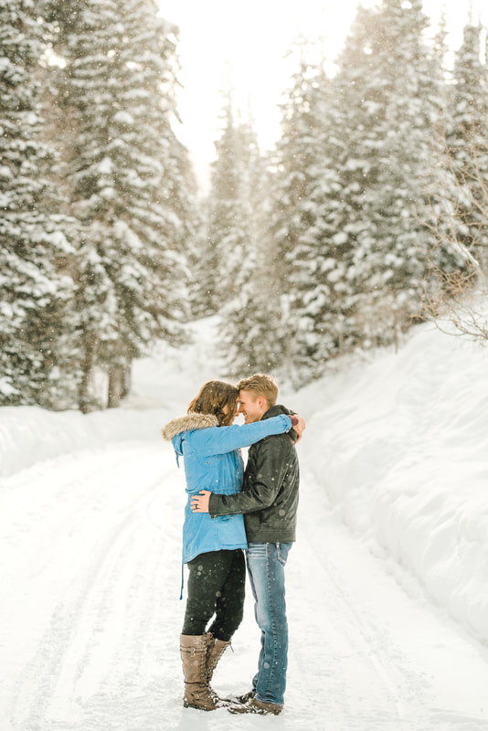 Winter wonderland engagement photos at Jordan Pines Big Cottonwood Canyon Utah