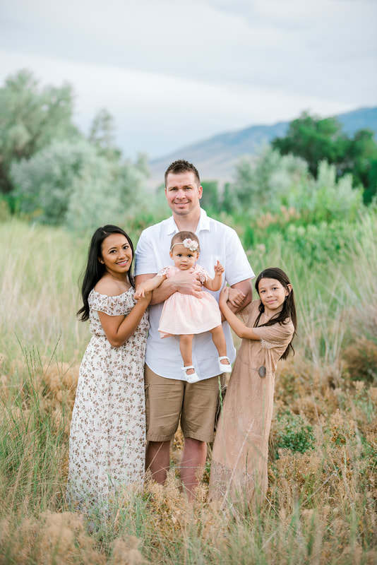 Family portrait in Saratoga Springs, Utah