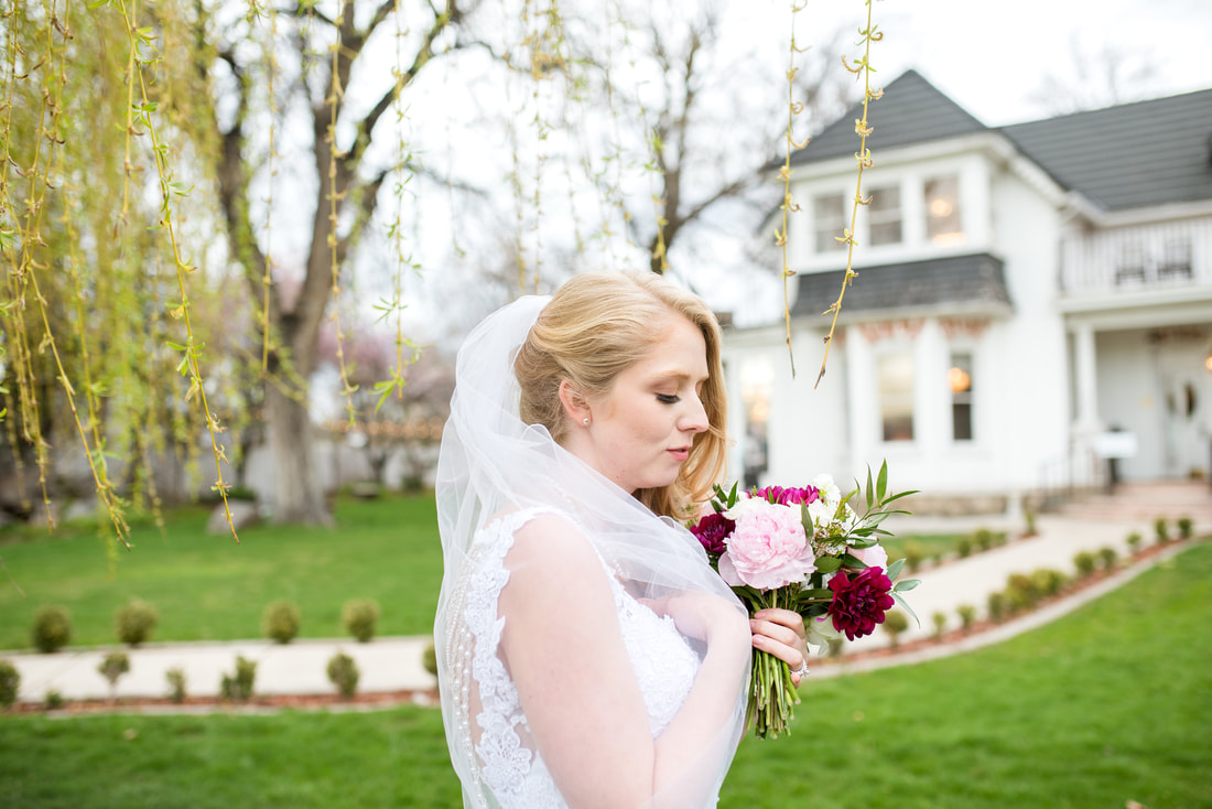 Traditional wedding and ceremony at Layton, Utah Chantilly Mansion with Flying Gull Photography
