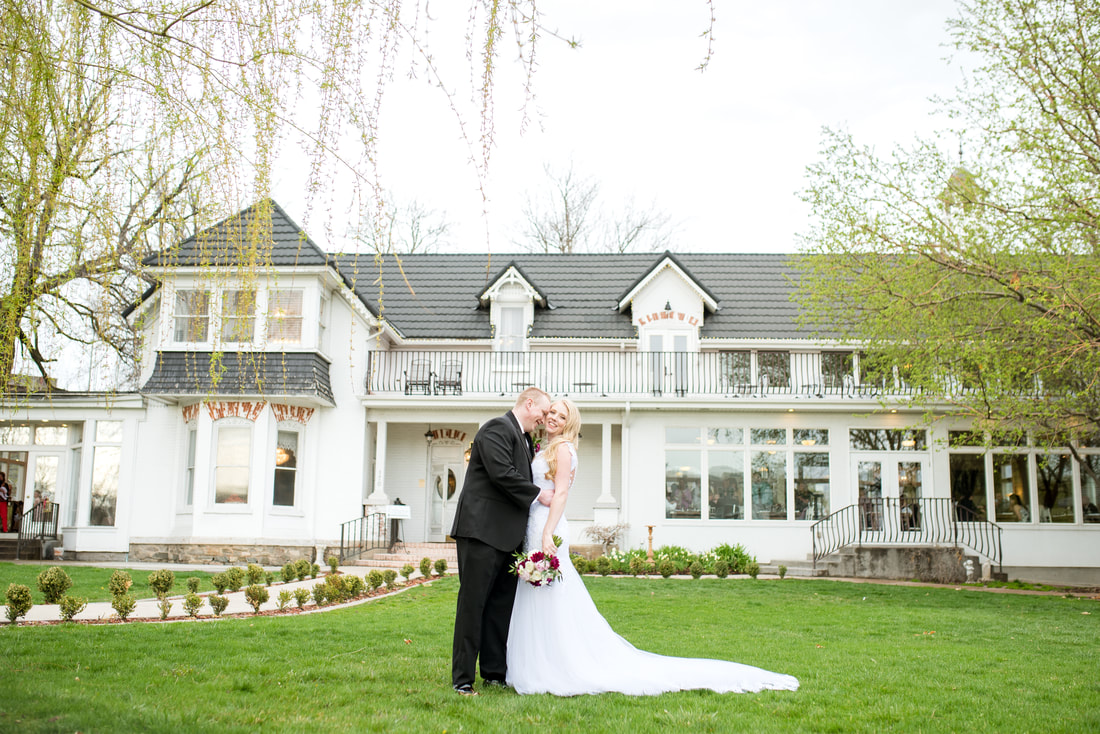 Traditional wedding and ceremony at Layton, Utah Chantilly Mansion with Flying Gull Photography