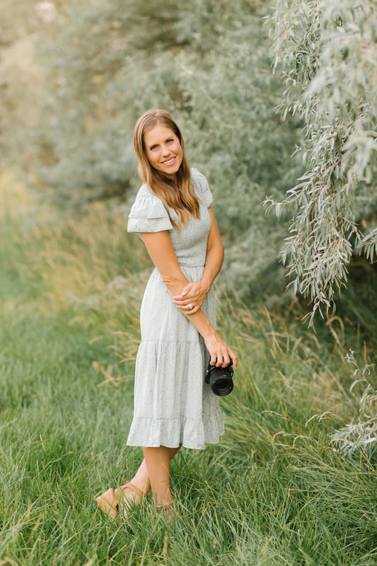 Heather Wrigley, owner of Flying Gull Photography, family and wedding photographer in Utah